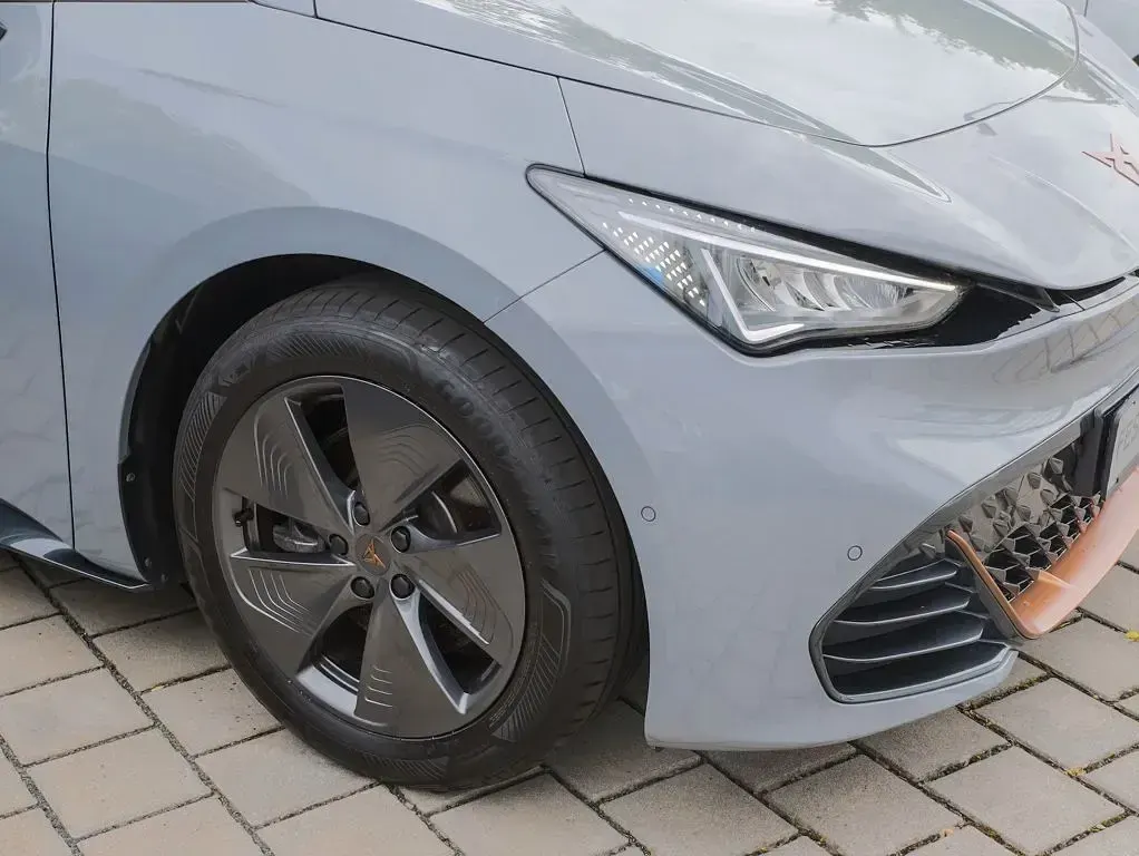 Gebraucht Cupra Born 150 kW (204 PS) 2024 Grau Kleinwagen