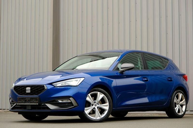 Blau Gebraucht 2020 Seat Leon FR Limousine | 19.790 € (Fairer Preis) - Bild 1/4