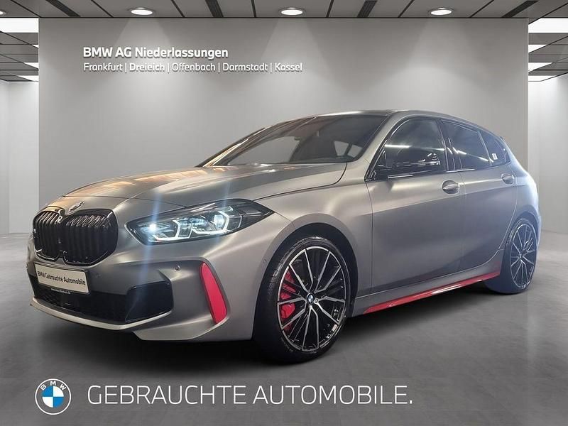 Grau Gebraucht 2022 BMW 128 M Sport Limousine | 33.880 € (Fairer Preis) - Bild 1/4