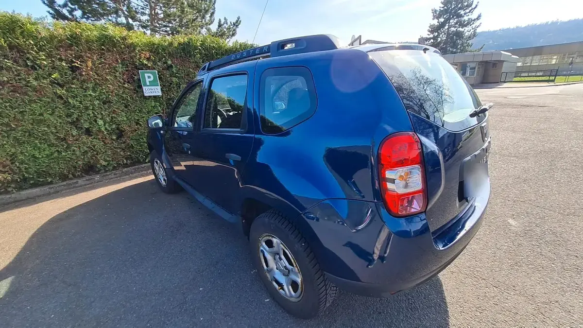 Używany Dacia Duster 114 KM (83 kW) 2018 Niebieski SUV