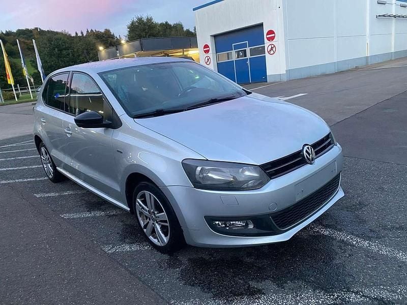 Gebraucht VW Polo Match 90 PS (66 kW) 2012 Reflexsilber metallic Kleinwagen