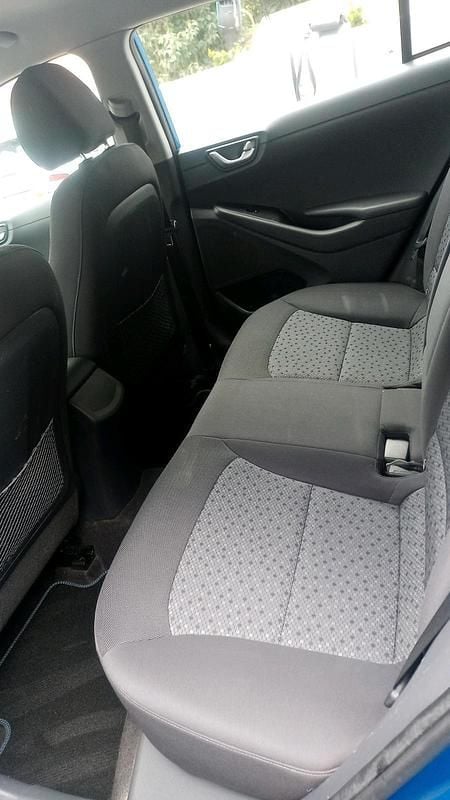 Gebraucht Hyundai Ioniq 87 kW (119 PS) 2017 Blau Kleinwagen