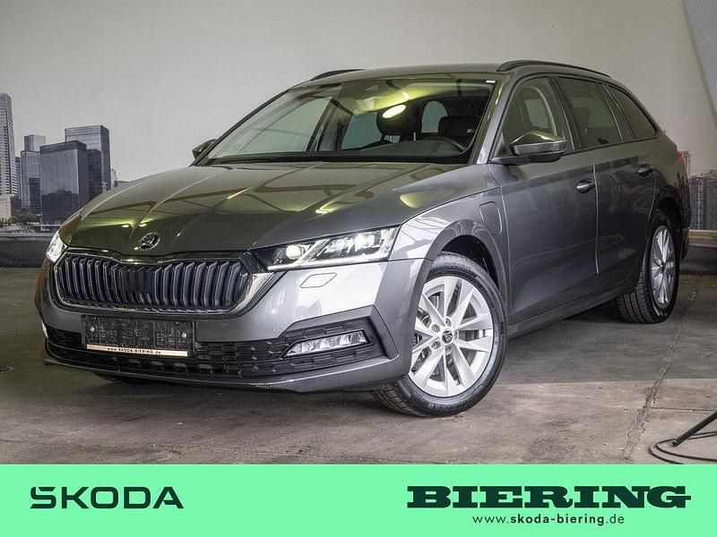 Grau Gebraucht 2022 Skoda Octavia Ambition Kombi | 22.450 € (Superpreis) - Bild 1/4