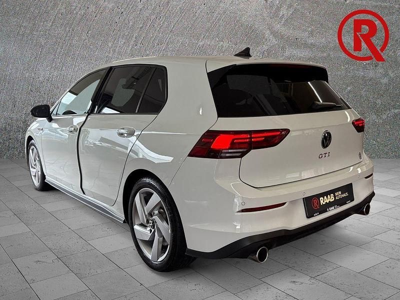 Gebraucht VW Golf VIII GTI 245 PS (180 kW) 2023 Pure white Limousine