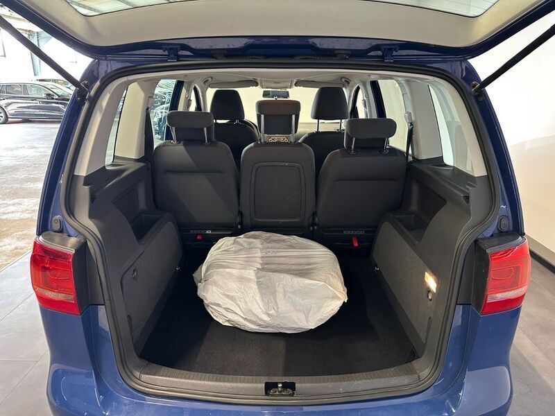 Gebraucht VW Touran Trendline 105 PS (77 kW) 2010 Indienblau Van / Kleinbus