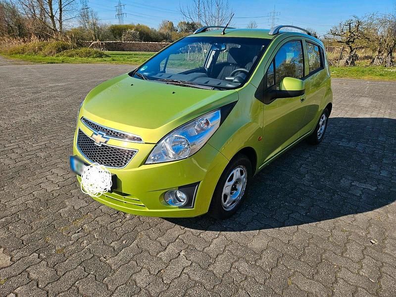 Gebraucht Chevrolet Spark 82 PS (60 kW) 2011 Grün Kleinwagen