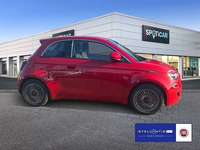 Gebraucht Fiat 500e Red 86 kW (118 PS) 2021 Rot Kleinwagen