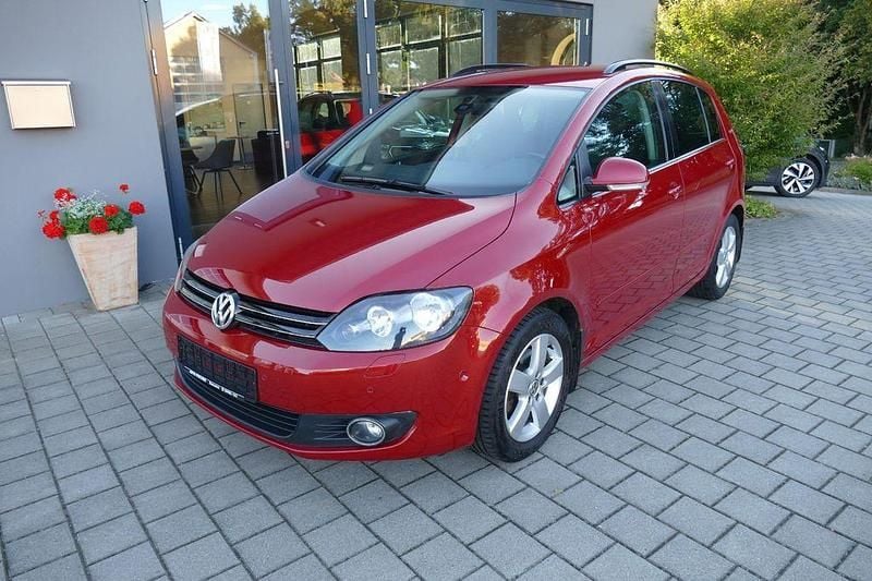 Rot Gebraucht 2010 VW Golf Plus Team Van / Kleinbus | 4.590 € (Guter Preis) - Bild 1/4