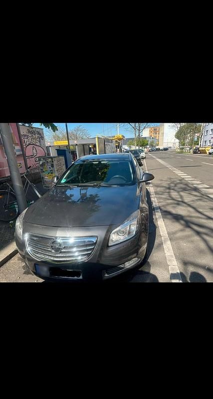 Gebraucht Opel Insignia 160 PS (117 kW) 2011 Grau Kombi