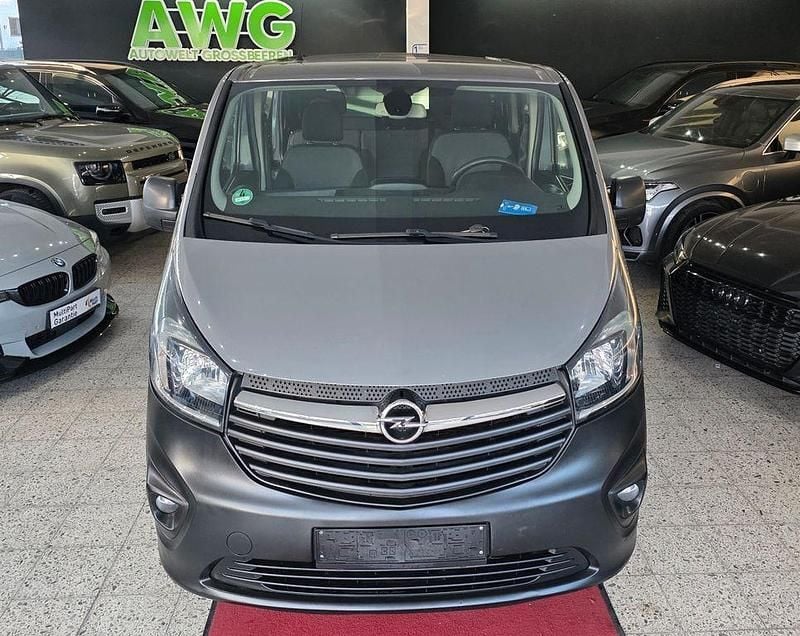 Gebraucht Opel Vivaro 140 PS (102 kW) 2015 Grau Van / Kleinbus