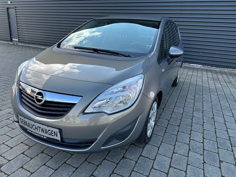 Braun Gebraucht 2010 Opel Meriva Edition Van / Kleinbus | 3.999 € (Fairer Preis) - Bild 1/4