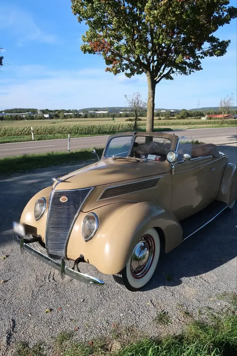Gebraucht Ford Deluxe 85 PS (62 kW) 2026 Beige Cabrio