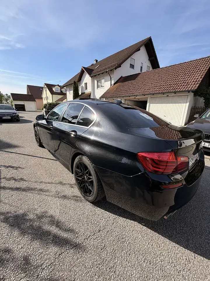 Gebraucht BMW 530 Performance 265 PS (194 kW) 2016 Schwarz Limousine
