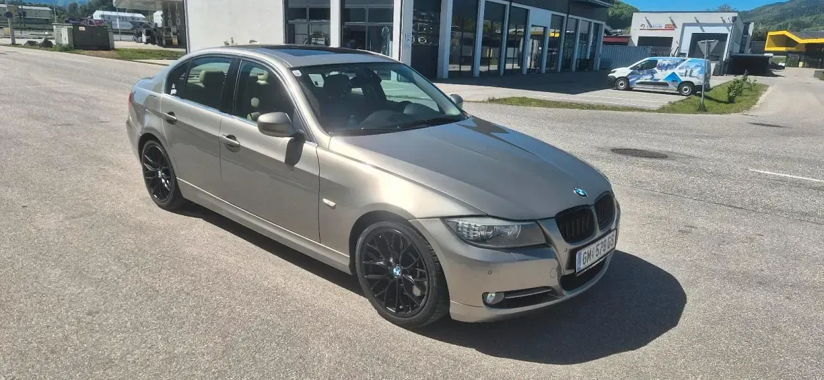 Gebraucht BMW 335 M Performance 306 PS (225 kW) 2010 Braun Limousine
