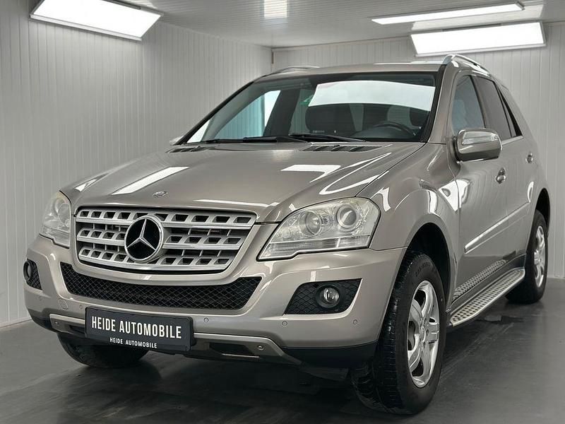 Silber Gebraucht 2008 Mercedes ML320 SUV | 6.990 € (Fairer Preis) - Bild 1/4
