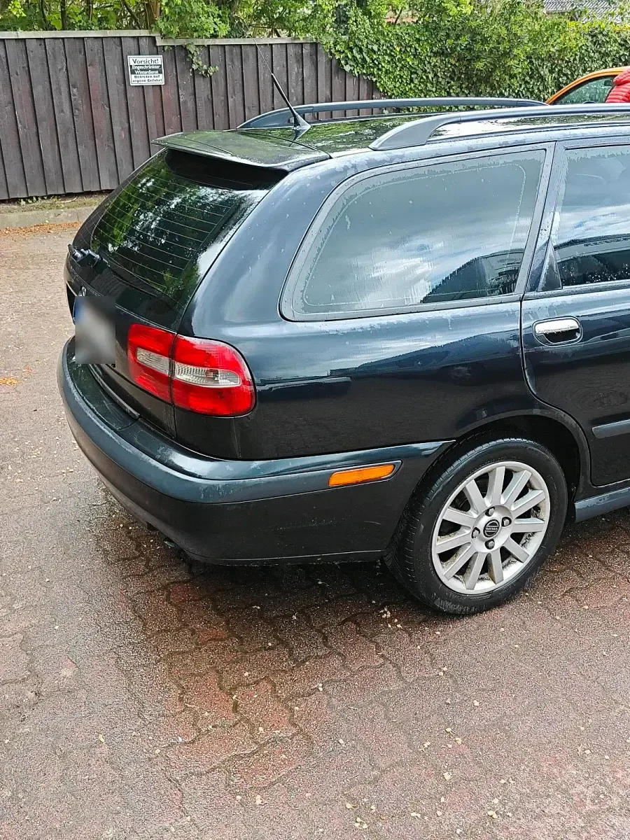Brugt Volvo V40 103 HK (75 kW) 2003 Sort Stationcar