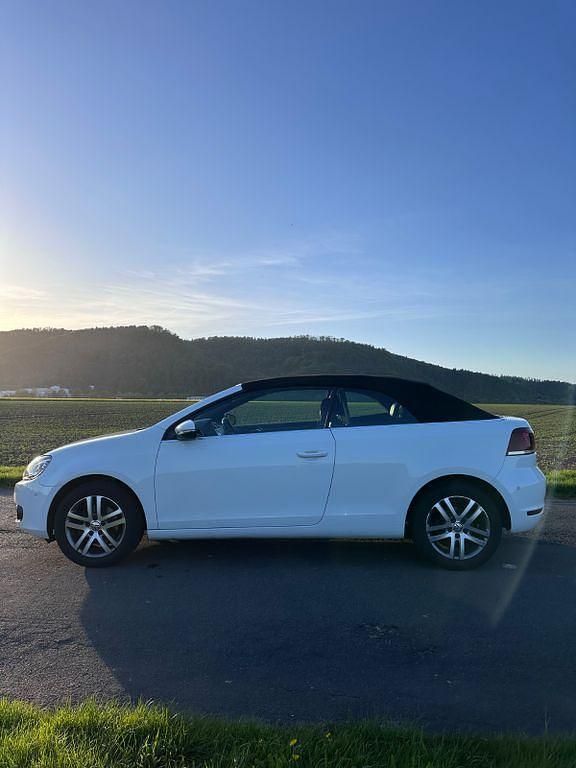 Second-hand VW Golf 105 CP (77 kW) 2011 Alb Cabrio