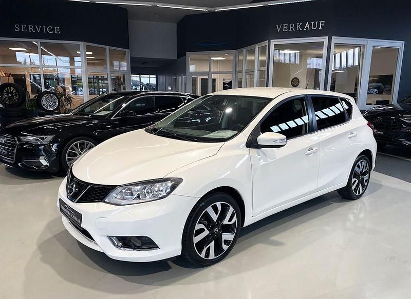 Weiß Gebraucht 2018 Nissan Pulsar 360º Limousine | 11.510 € (Etwas zu teuer) - Bild 1/4