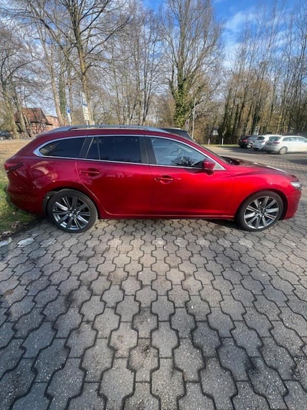 Gebraucht Mazda 6 165 PS (121 kW) 2020 Rot Kombi