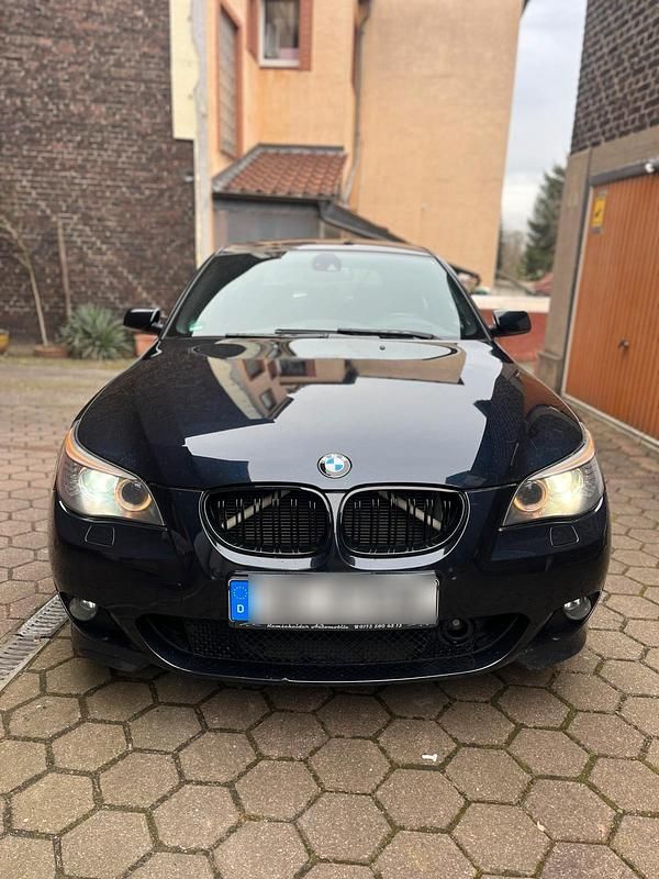 Gebraucht BMW 530 M Sport 272 PS (200 kW) 2007 Blau Kombi