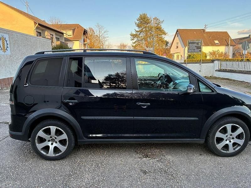 Gebraucht VW Touran Cross 140 PS (102 kW) 2007 Schwarz Van / Kleinbus