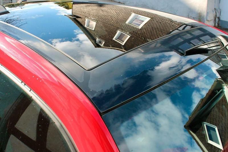 Gebraucht VW Beetle Design 105 PS (77 kW) 2011 Rot Kleinwagen