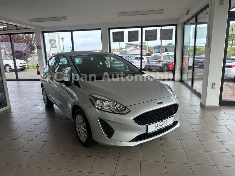 Silber Gebraucht 2018 Ford Fiesta Trend Kleinwagen | 9.300 € (Fairer Preis) - Bild 1/4