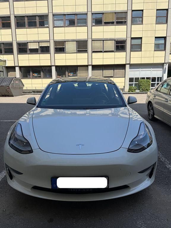 Weiß Gebraucht 2020 Tesla Model 3 Performance Limousine | 28.999 € (Fairer Preis) - Bild 1/4