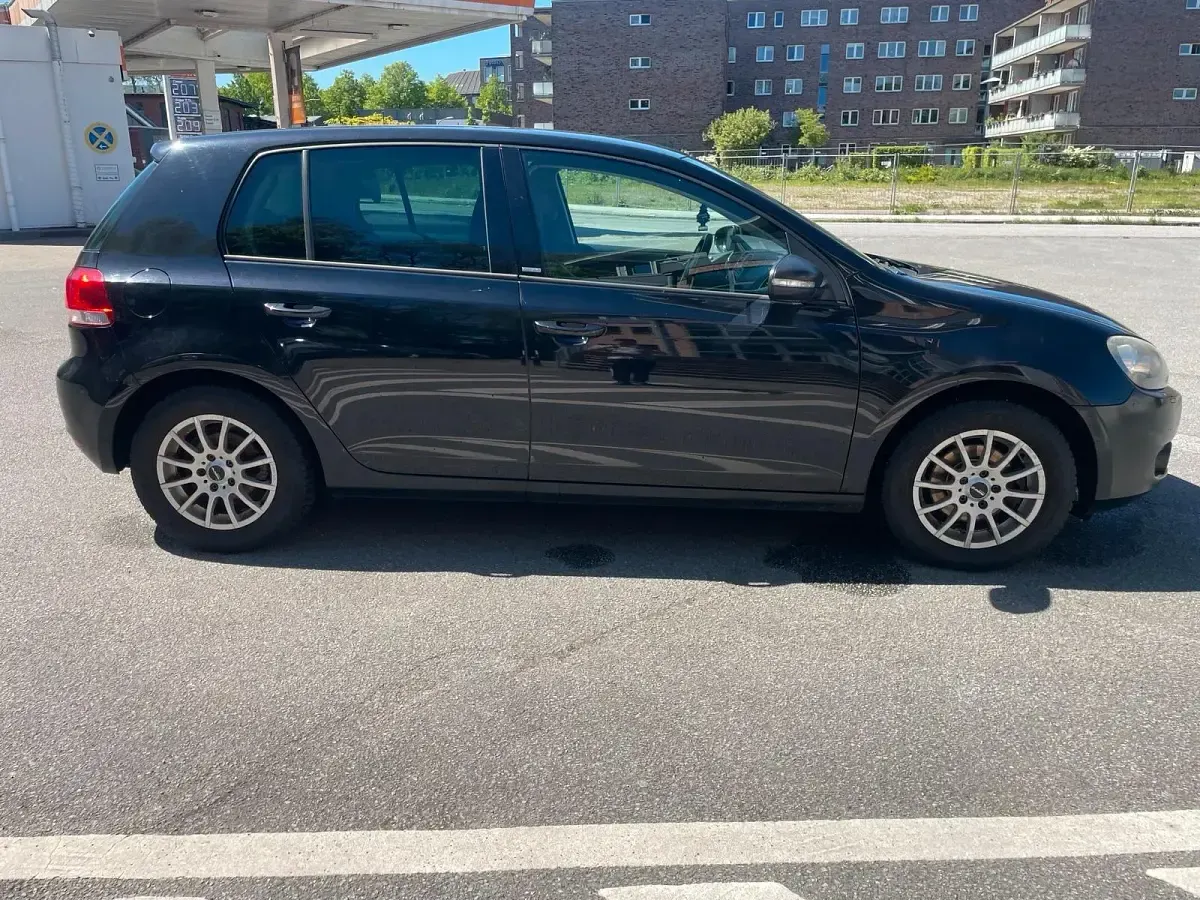Używany VW Golf 86 KM (63 kW) 2012 Czarny Coupe