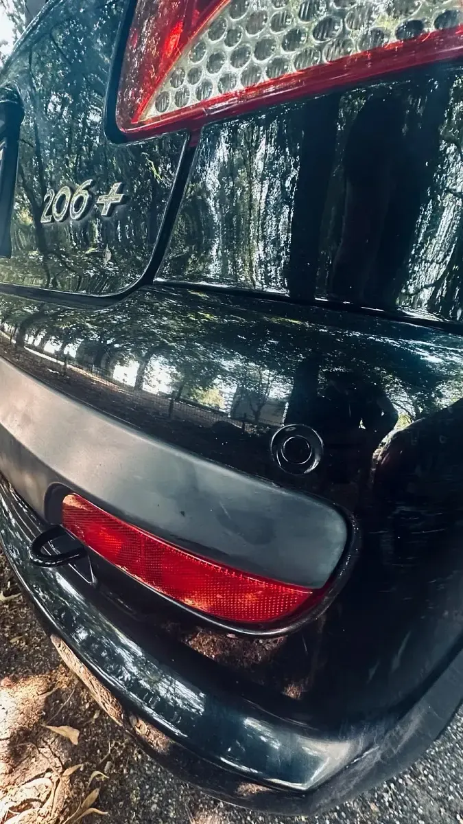 Gebraucht Peugeot 206+ 75 PS (55 kW) 2009 Schwarz Kleinwagen