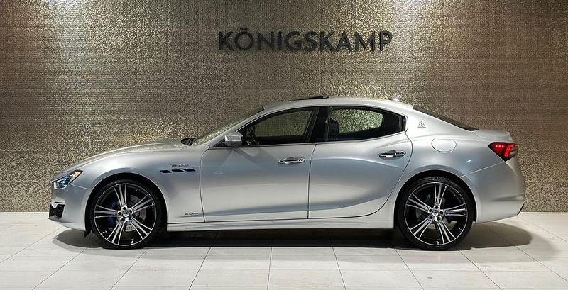 Gebraucht Maserati Ghibli 330 PS (242 kW) 2020 Silber Limousine