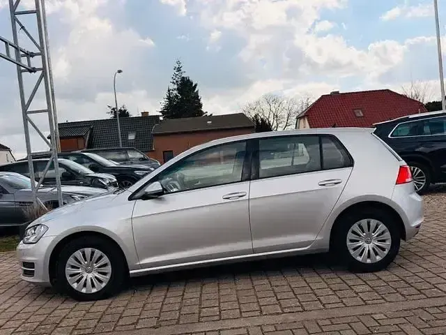 Gebraucht VW Golf VII 110 PS (80 kW) 2015 Silber Limousine