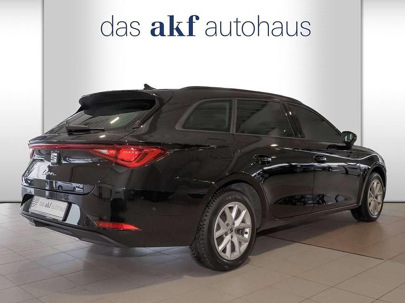 Gebraucht Seat Leon Style 150 PS (110 kW) 2024 Mitternachtsschwarz Kombi