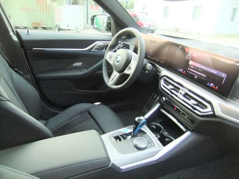 Gebraucht BMW i4 Performance 400 kW (544 PS) 2022 Weiß metallic Limousine