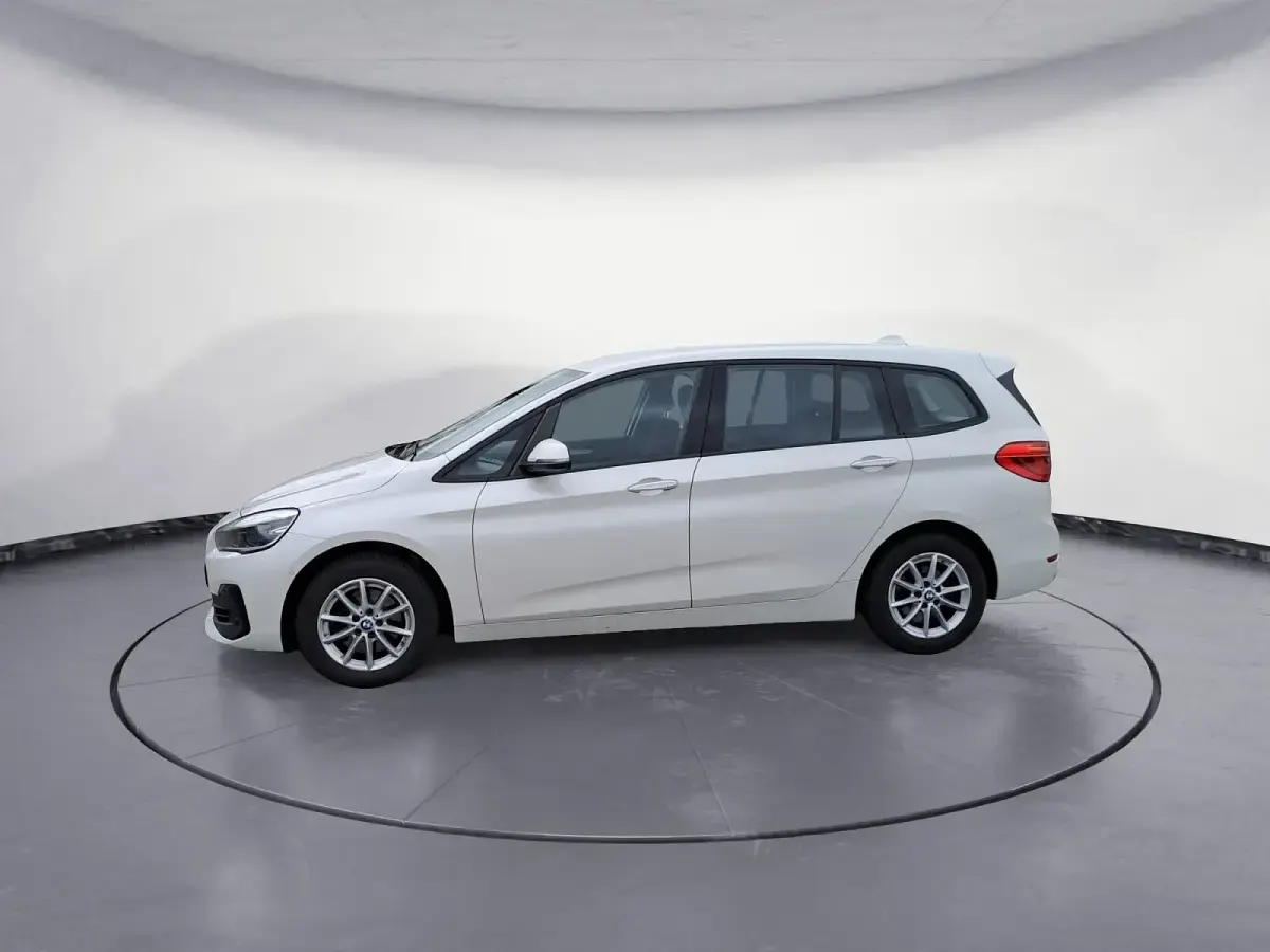 Gebraucht BMW 218 Gran Tourer Advantage 140 PS (102 kW) 2019 Weiß Van / Kleinbus