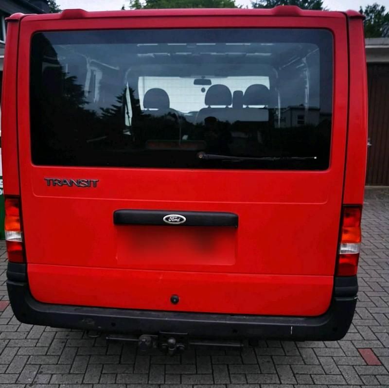 Second-hand Ford Transit 86 CP (63 kW) 2000 Roșu Monovolum