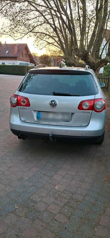 Gebraucht VW Passat 143 PS (105 kW) 2008 Silber Kombi
