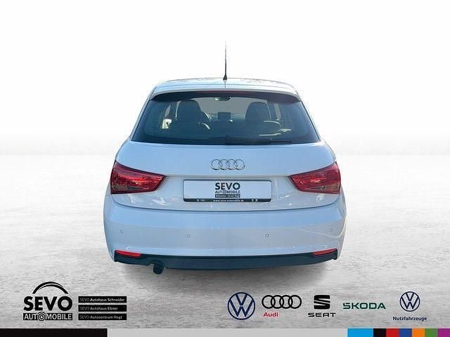 Gebraucht Audi A1 Sportback Basis 95 PS (69 kW) 2016 Weiß Kleinwagen