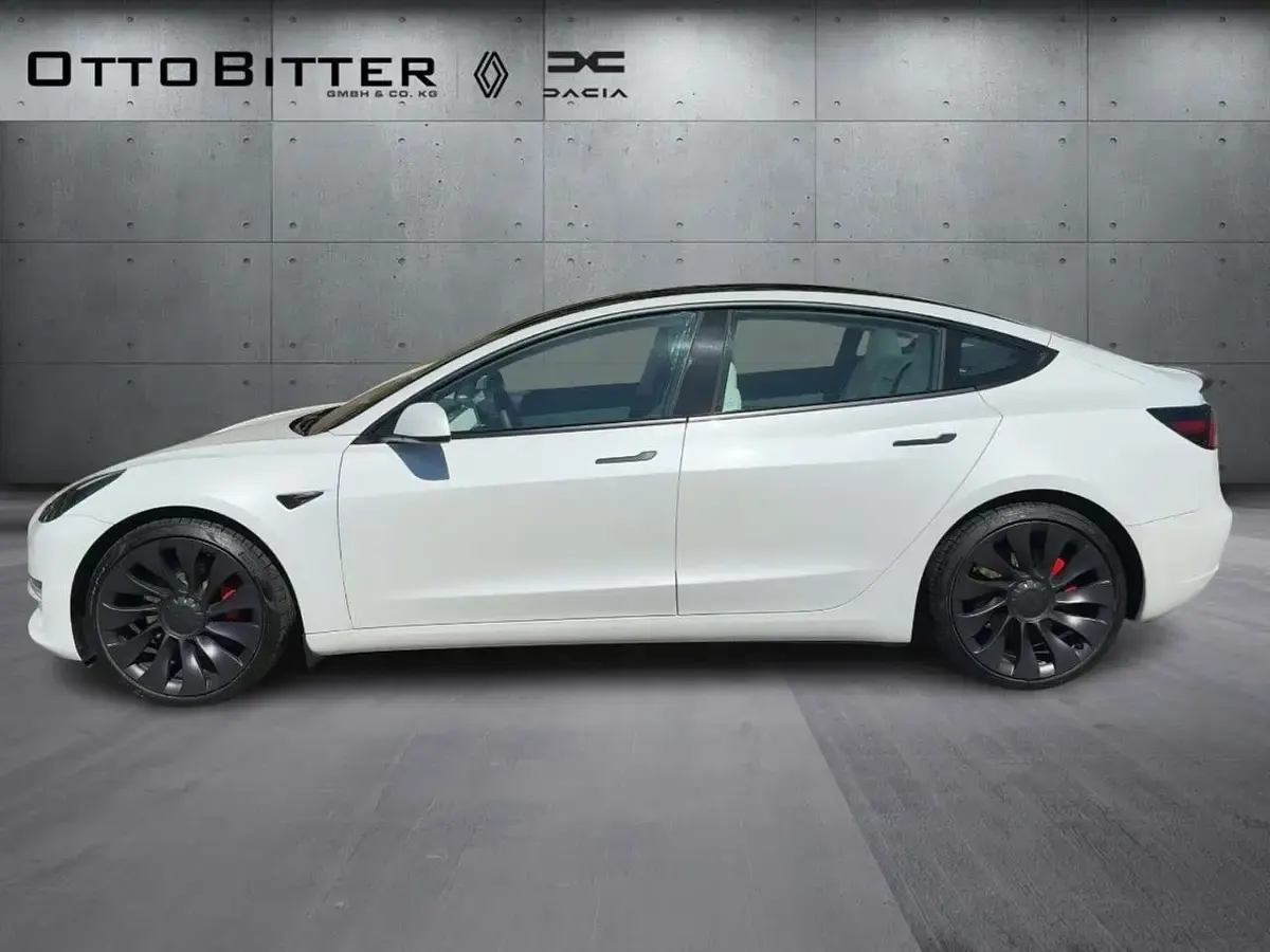Gebraucht Tesla Model 3 Performance 377 kW (513 PS) 2021 Pearl white multicoat Limousine