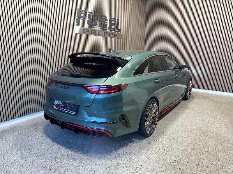 Gebraucht Kia ProCeed Sport 204 PS (150 kW) 2022 Experience green met. Kleinwagen