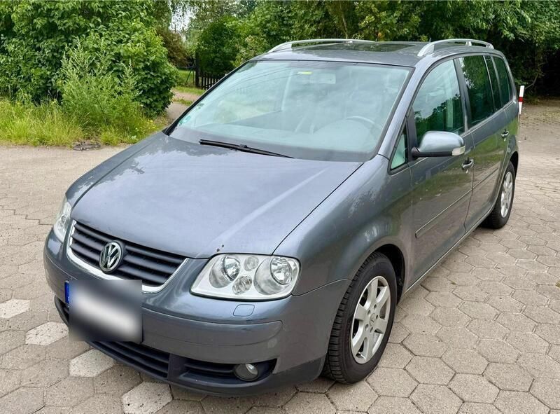 Grau Gebraucht 2005 VW Touran Van / Kleinbus | 1.950 € (Guter Preis) - Bild 1/4