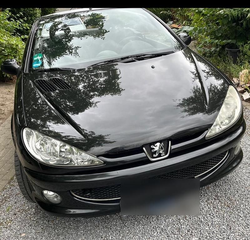 Gebraucht Peugeot 206 109 PS (80 kW) 2003 Schwarz Cabrio