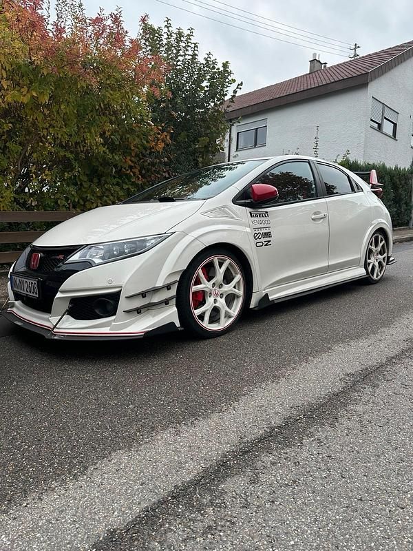 Weiß Gebraucht 2016 Honda Civic Type R Limousine | 26.000 € - Bild 1/4