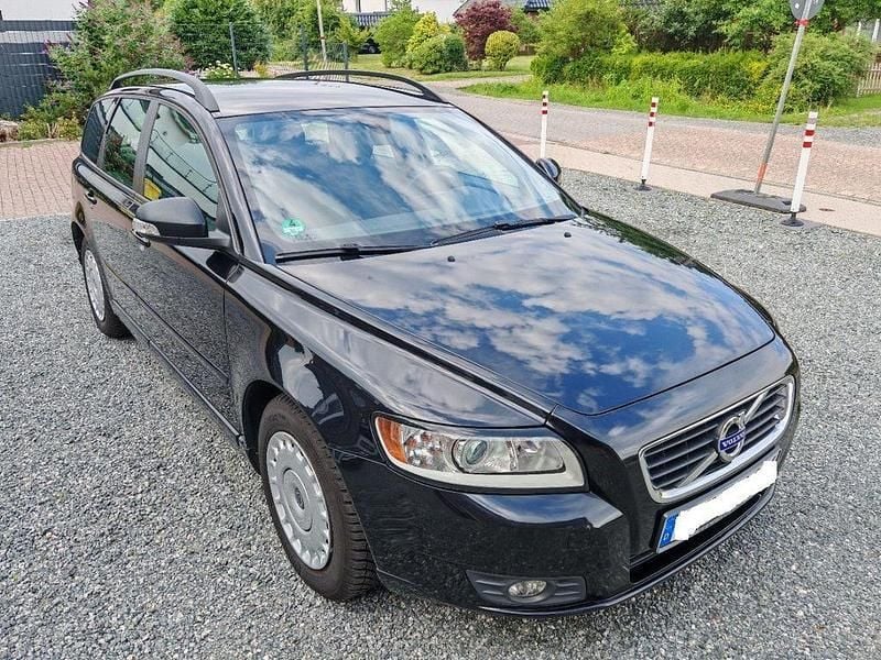 Schwarz Gebraucht 2011 Volvo V50 Kombi | 2.500 € (Superpreis) - Bild 1/4