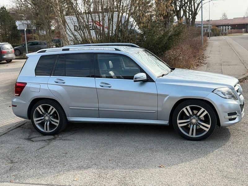 Gebraucht Mercedes GLK220 170 PS (125 kW) 2014 Blau SUV