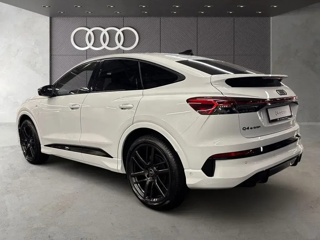 Gebraucht Audi Q4 Sportback e-tron S-Line 219 kW (299 PS) 2026 Weiß SUV