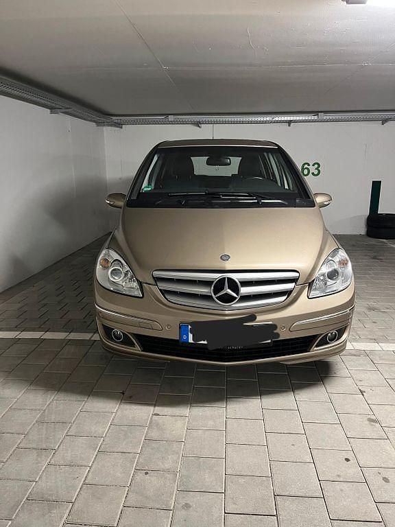 Gelb Gebraucht 2006 Mercedes B200 Van / Kleinbus | 6.250 € (Fairer Preis) - Bild 1/4