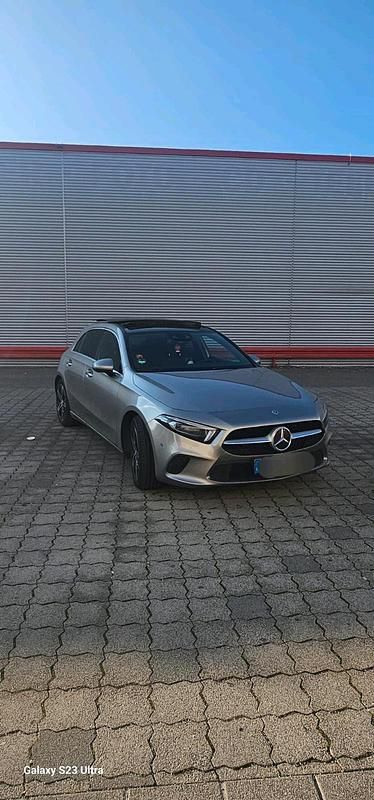 Andere farben Gebraucht 2019 Mercedes A220 Kleinwagen | 21.800 € (Fairer Preis) - Bild 1/4