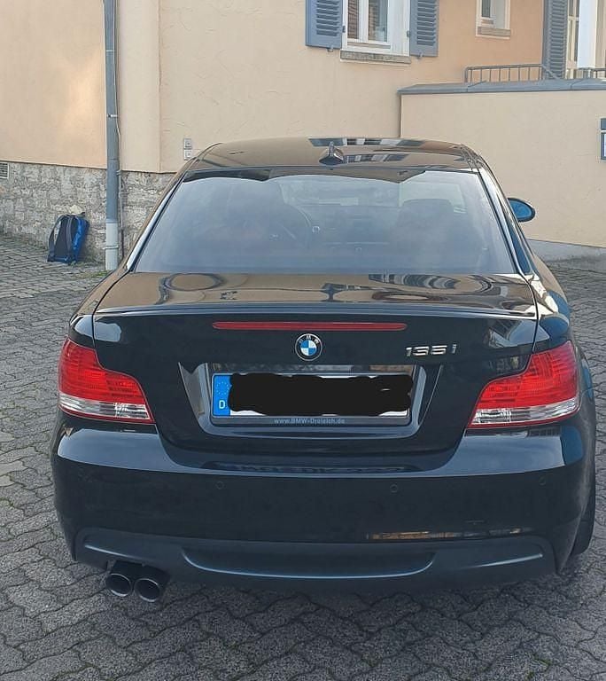 Gebraucht BMW 135 Performance 306 PS (225 kW) 2008 Schwarz Kleinwagen