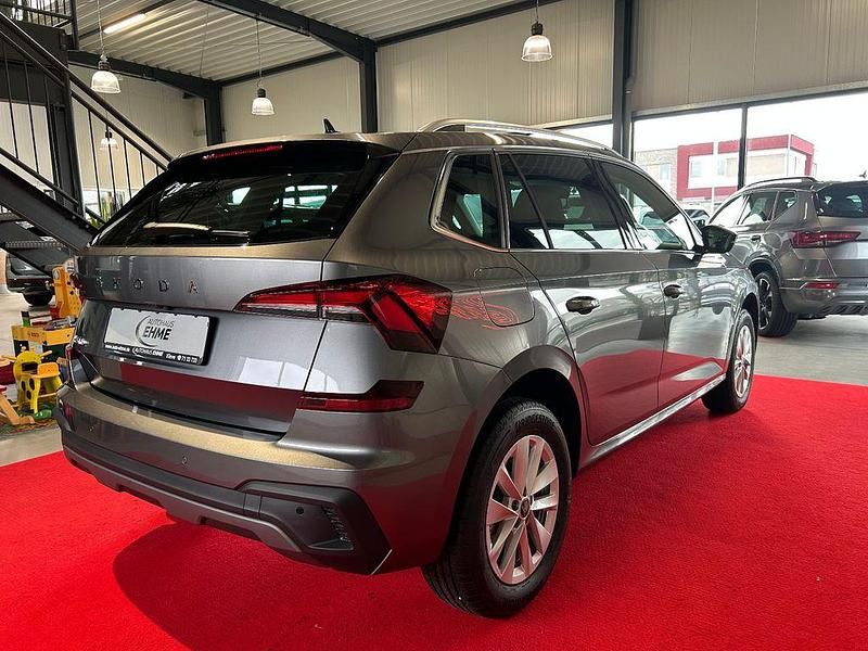 Neu Skoda Kamiq Selection 116 PS (85 kW) 2025 Grau SUV